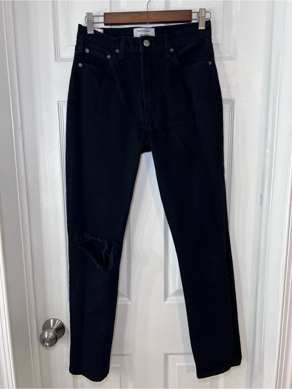 Reformation Black Women’s Straight Jeans with Knee Distress Size 26